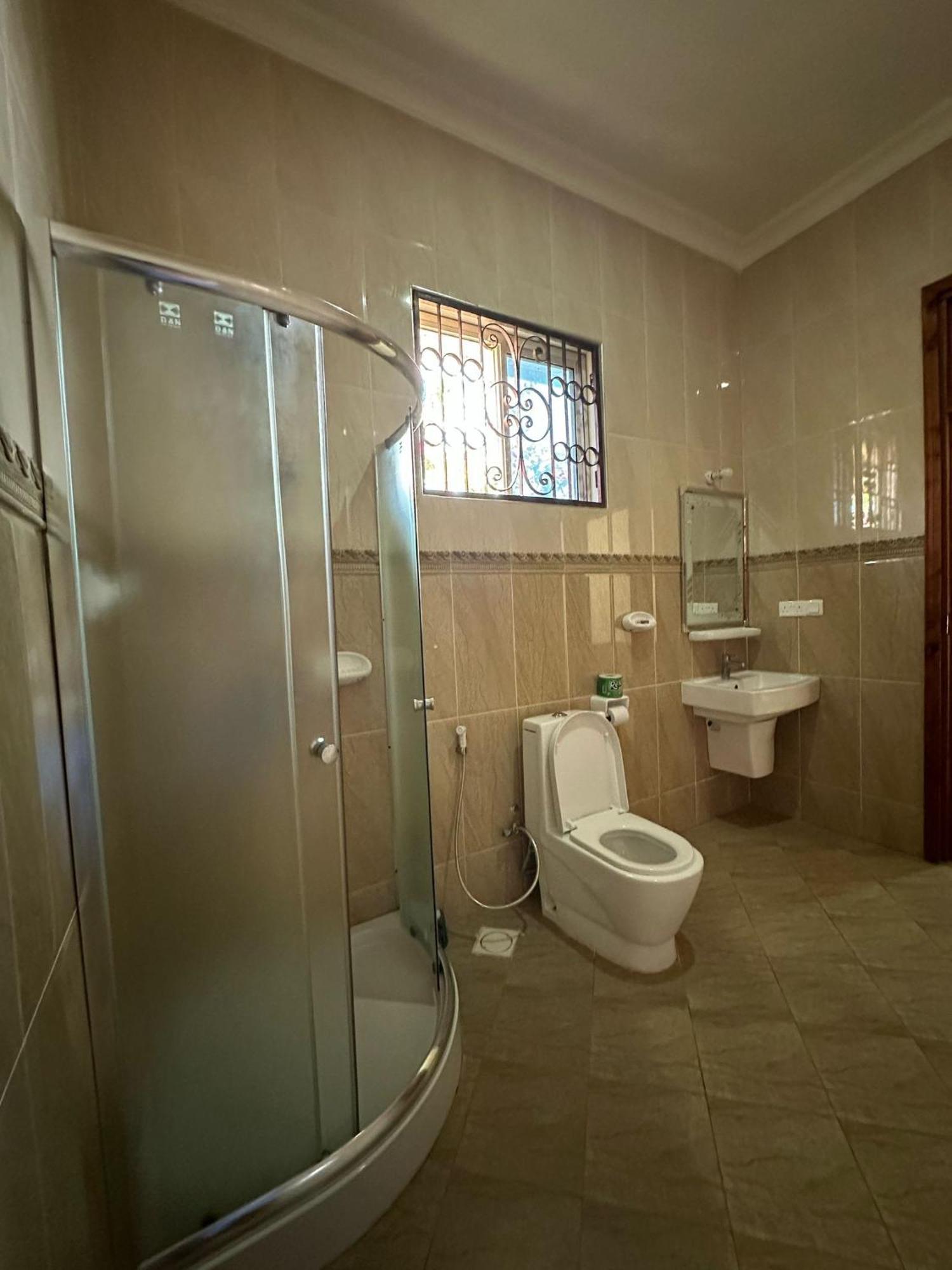 נונגווי Relax Hotel Taj מראה חיצוני תמונה